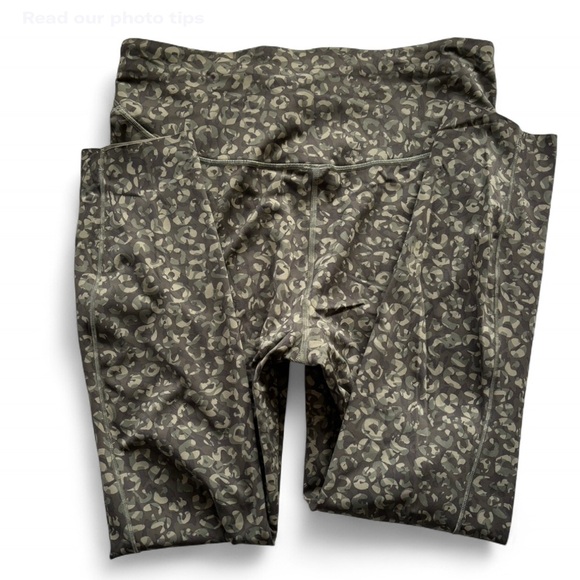 Lululemon Base Pace HR Tight 28” Camo Green Twill Multi NWT Size 12 - Picture 2 of 8
